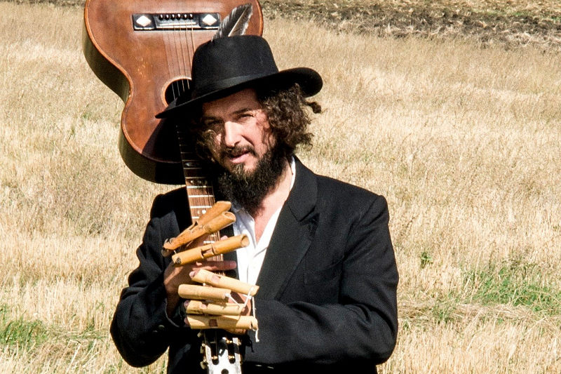 3 questions à… Vinicio Capossela (musique italienne)